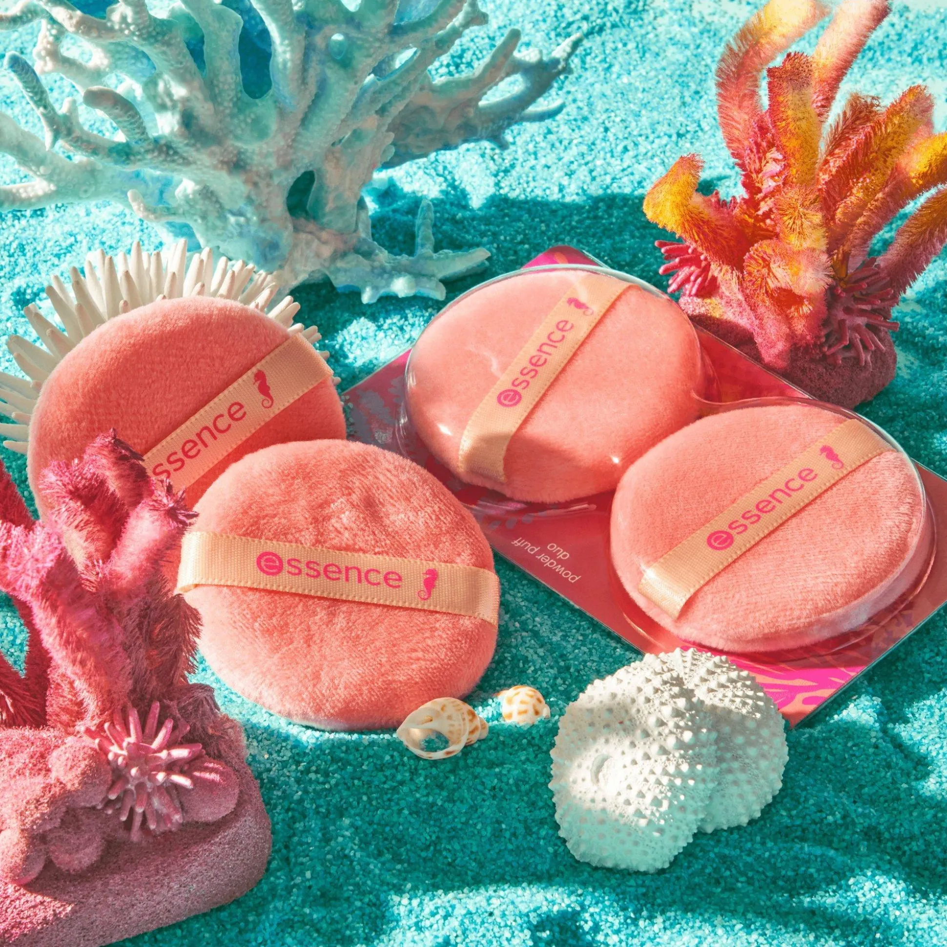live LIFE in CORAL poeder puff duo^essence Online